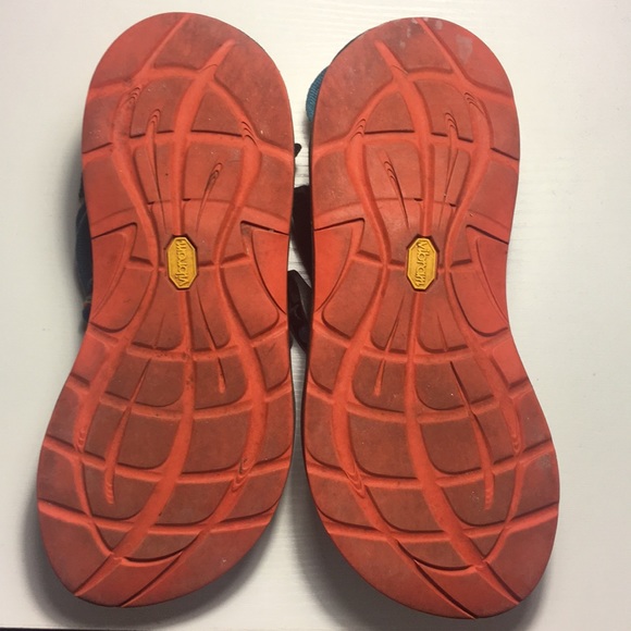 Double toe strap CHACO sandals - Picture 4 of 5